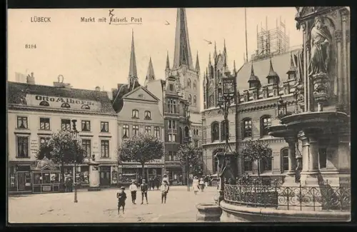 AK Lübeck, Markt mit kaiserl. Post, Denkmal, Kirche