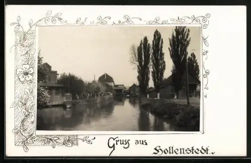 AK Hollenstedt / Leinetal, Gewässerpartie mit Gebäuden und Brücke, Panorama, Ornament-Rahmen