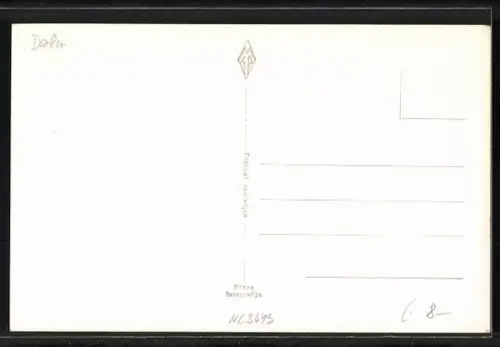 AK Split, Obala i cesma, Hafenpartie mit Brunnen an einem regnerischen Tag