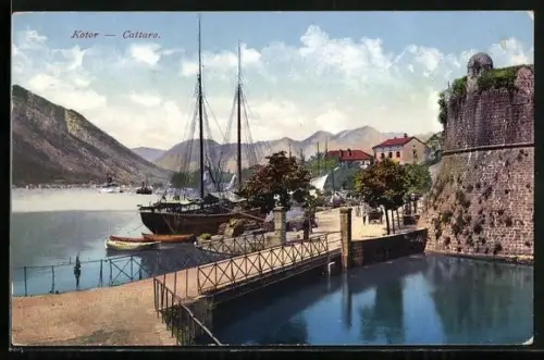 AK Kotor / Cattaro, Wegpartie am Hafen, Segelschiff