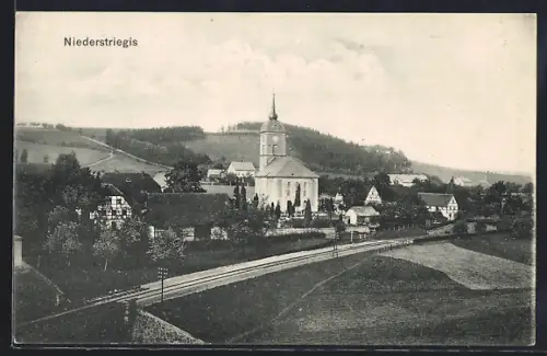 AK Niederstriegis, Teilansicht mit Kirche