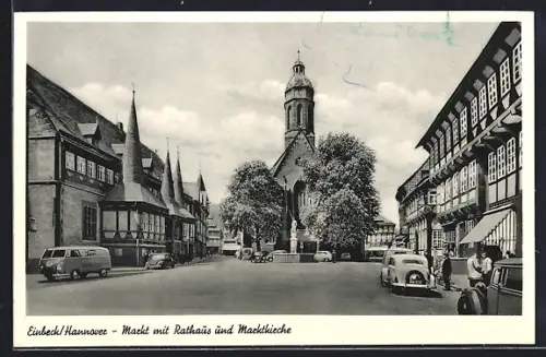 AK Einbeck, VW-Bulli am Markt mit Rathaus und Marktkirche