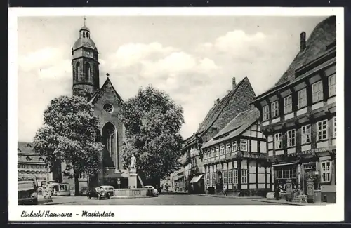 AK Einbeck /Hannover, Marktplatz mit Ratsapotheke und Kirche