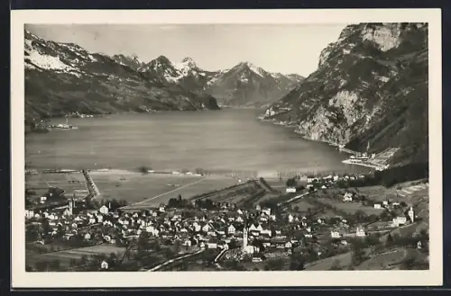 AK Wallenstadt, Ortsansicht mit See