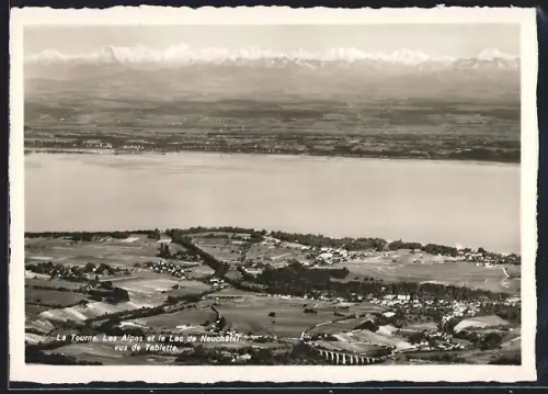 AK La Tourne, Les Alpes et le Lac Neuchâtel vus de Tablette