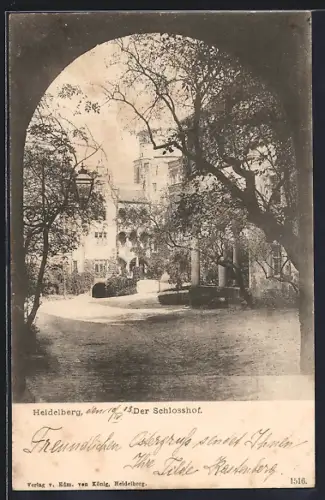 AK Heidelberg, Der Schlosshof