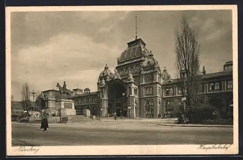 AK Nürnberg, Hauptbahnhof mit Denkmal
