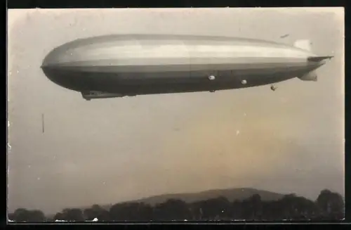 AK Graf Zeppelin LZ 127 über Bern