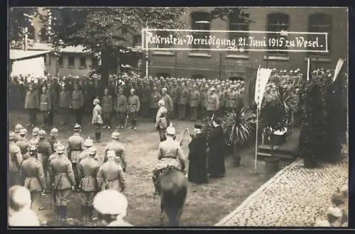 Foto-AK Wesel / Rhein, Rekruten-Vereidigung am 21. Juni 1915
