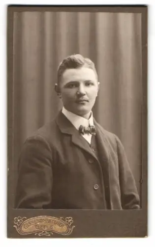 Fotografie Giselsons Atelier, Gefle, Nygatan 39, Porträt eines Mannes