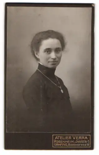 Fotografie Atelier Verra, Rosenheim, Innstrasse 1, Porträt einer jungen Frau