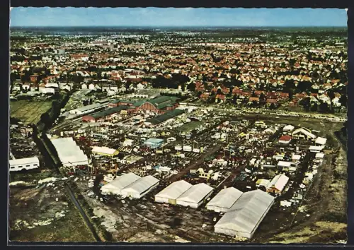 AK Oldenburg /Oldb., Weser-Ems-Halle mit Vorplatz, Fliegeraufnahme