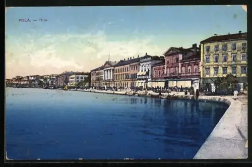 AK Pola, Riva, Ruderboote, Geschäfte