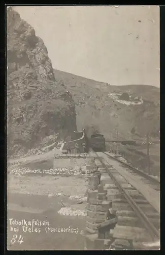 AK Veles, Tobolkafelsen mit Zug