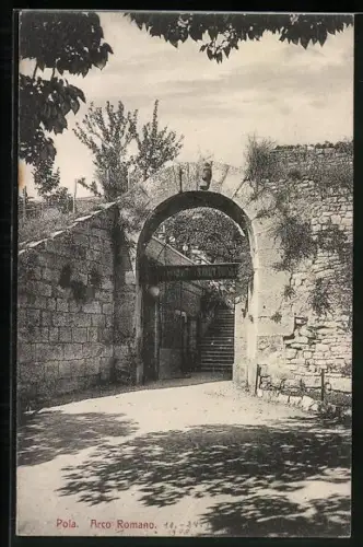 AK Pola, Arco Romano