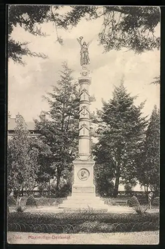 AK Pola, Monumento a Massimiliano