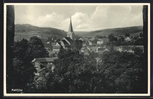 AK Kall /Eifel, Ortsansicht mit Kirche und Fachwerkhäusern