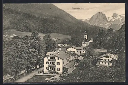 AK Ramsau, Ortsansicht mit Kirche und Gebirgslandschaft