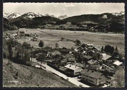 AK Altstädten, Ortsansicht mit Kirche und Alpenpanorama
