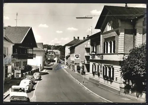 AK Tutzing am Starnberger See, Hauptstrasse, Strassenansicht, BP-Tankstelle