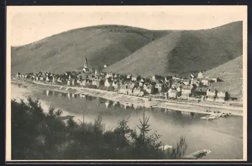 AK Ediger a. d. Mosel, Ortsansicht mit Kirche und Moselufer