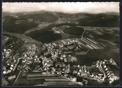 AK Hoppecke /Hochsauerland, Teilansicht mit Strassenpartie