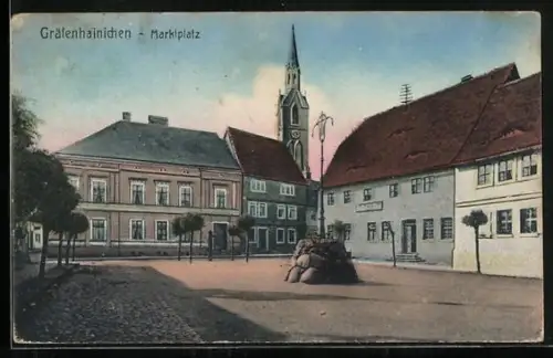 AK Gräfenhainichen, Marktplatz mit Kirche und Denkmal