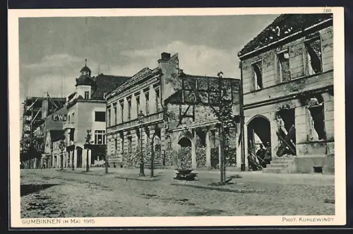 AK Gumbinnen, Strassenpartie mit zerstörten Häusern 1915