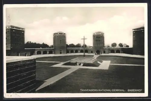AK Olsztynek, Ehrenhof, Tannenberg-National-Denkmal