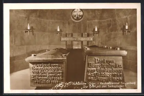AK Hohenstein /Ostpr., Reichsehrenmal Tannenberg, Die Gruft mit den Sarkophagen