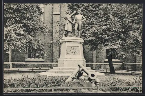 AK Kolberg, Denkmal Gneisenau u. Nettelbeck