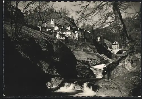AK Fusio /Valle Maggia, Panorama mit Wasserfall