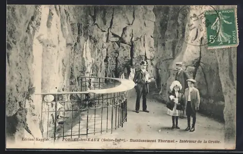 AK Forges-les-Eaux /Seine-Inf., Établissement Thermal, Intérieur de la Grotte