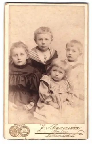 Fotografie J.v. Szymonowicz, Graudenz, Marienwerderstr. 27, Vier Kinder in Gruppenpose
