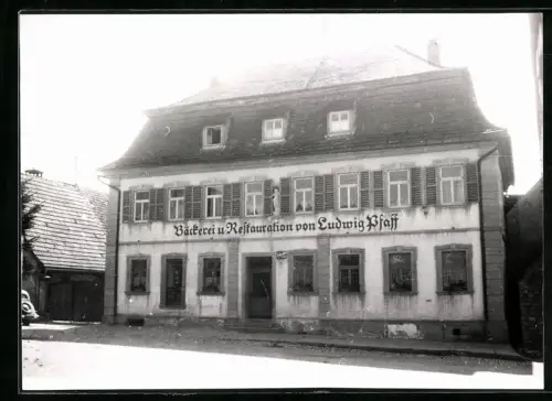 Fotografie Ansicht Sommerach a. M., Bäckerei u. Restauration von Ludwig Pfaff