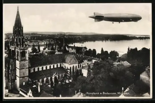 AK Konstanz a. B., Münsteransicht mit Zeppelin