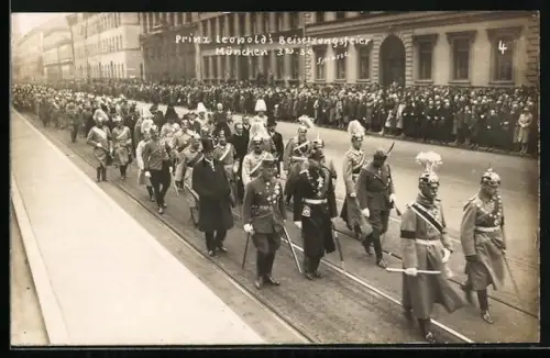 Foto-AK München, Prinz Leopold von Bayern Beisetzungsfeier am 3.10.1930