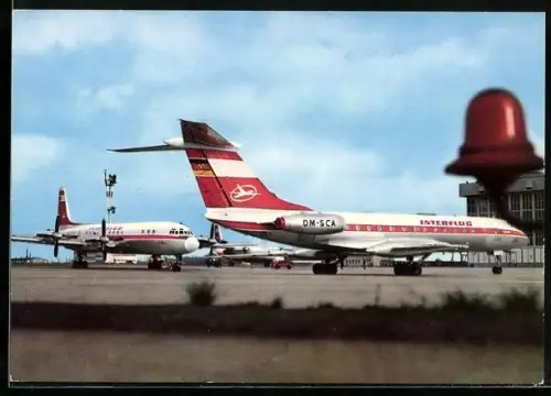 AK Turbinenluftstrahlverkehrs-Flugzeug TU 134 von Interflug am Boden