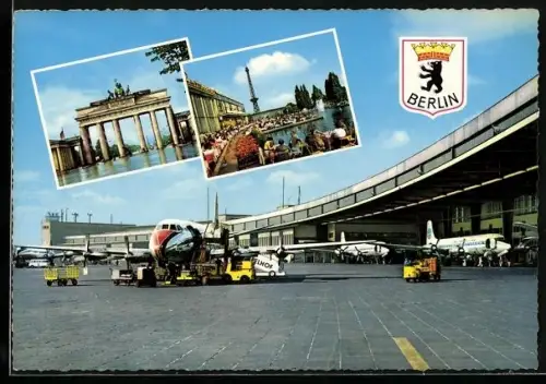 AK Zentralflughafen Berlin Tempelhof, Flugzeuge auf dem Vorfeld werden versorgt, Brandenburger Tor, Funkturm und Messe