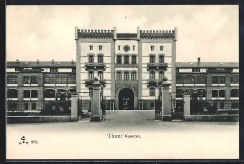 AK Thun, Kaserne mit Tor und Vorplatz