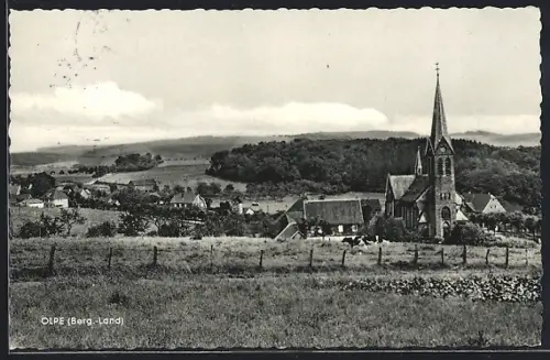 AK Olpe / Berg. Land, Ortspartie mit Kirche