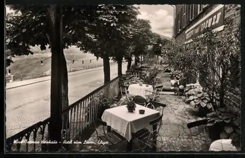 AK Ediger /Mosel, Hotel zum Löwen, Terrasse am Moselufer, Bes. Fr. Alf. Soffenreuther