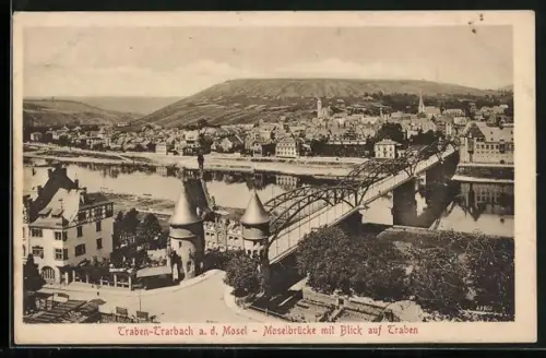 AK Traben-Trarbach a. d. Mosel, Moselbrücke mit Blick auf Traben