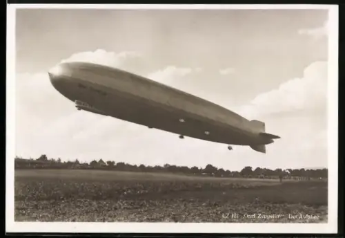 AK Luftschiff LZ 127 Graf Zeppelin beim Aufstieg