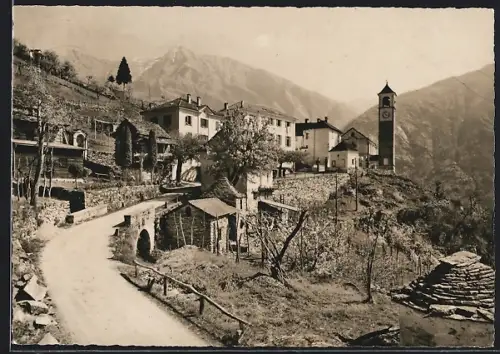AK Mergoscia /Valle Verzasca, Panorama mit Kirche