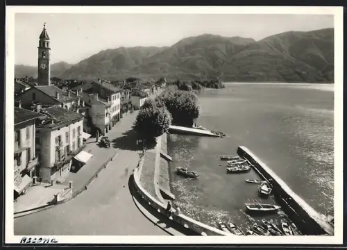 AK Ascona, La Piazza m. Booten