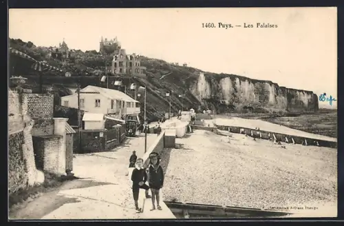 AK Puys, Les Falaises et la promenade en bord de mer