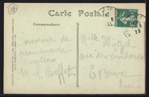 AK Dieppe, La Place du Casino avec vue sur le château et les commerces adjacents