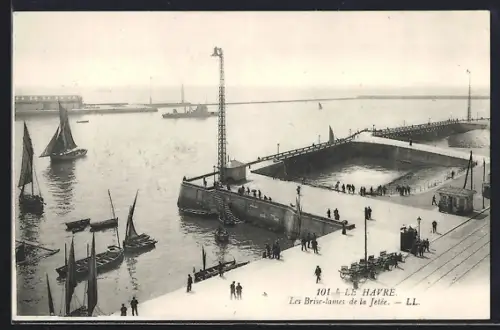 AK Le Havre, Les Brise-lames de la Jetée