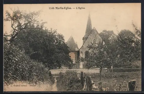 AK Martin-Église, L`Église entourée de verdure et de chemins ruraux